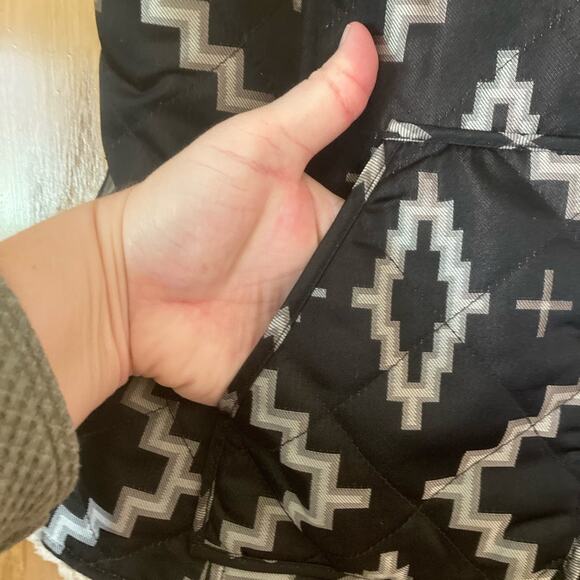 Copied - Ariat Pendleton Reversible Vest Women's Small - Picture 5 of 11